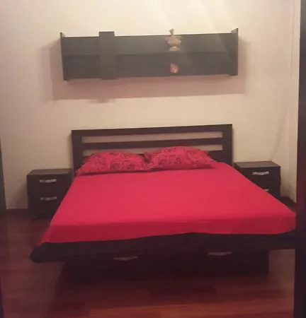 Aliss Romana Apartament *